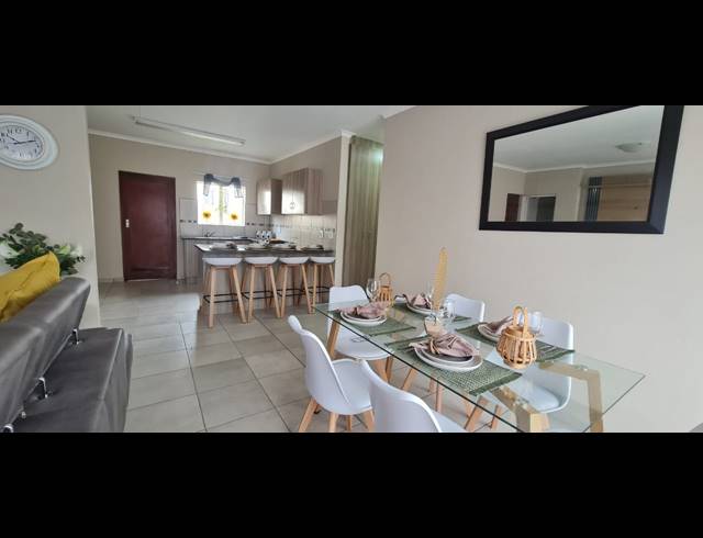 3 BEDROOM FULL FLOOR FOR SALE IN WATERKLOOF HILL ESTATE